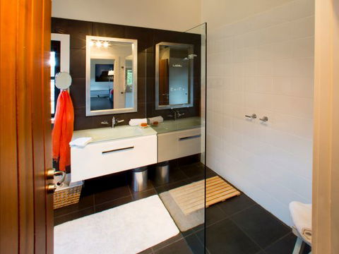 Frenchman's River - The Writer's House - Australian Destinations 7