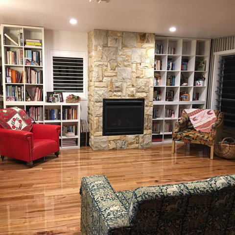 House Of Apples - Australian Destinations 2