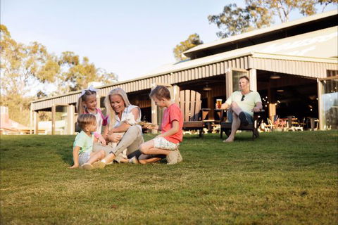 Paradise Country Farmstay - Australian Destinations 0