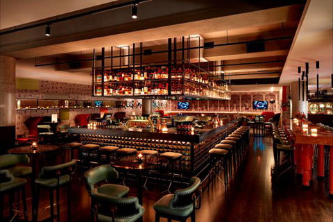 QT Melbourne - Australian Destinations 2