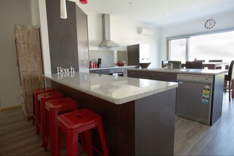 RED FIN Part Of BLUE FIN HOLIDAY HOMES - Australian Destinations 2