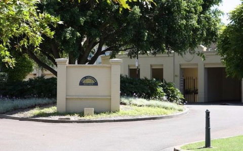 The Lombard Estate Sydney - Australian Destinations 0