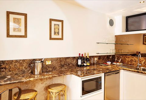 The Suites, Villa Belgravia - Australian Destinations 3
