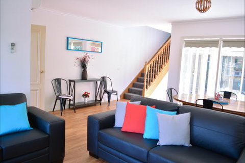 Turner Terrace - Australian Destinations 1