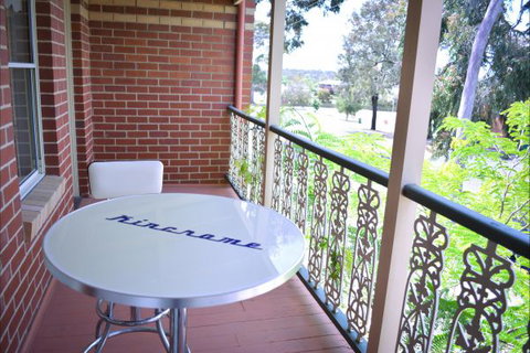 Turner Terrace - Australian Destinations 5