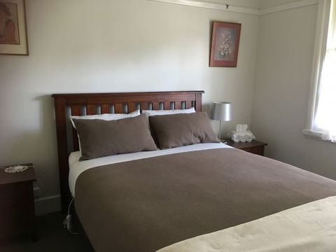 Valley View Cottage - Australian Destinations 3