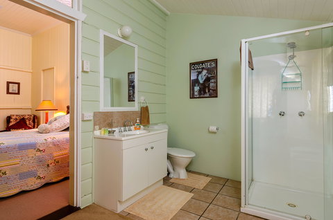 Albion Cottage - Australian Destinations 4