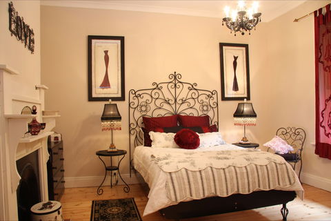 Azalea Cedar-Rose Villa - Australian Destinations 0