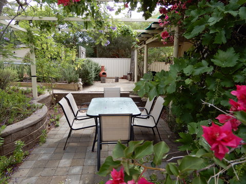 Dot's House - Australian Destinations 5