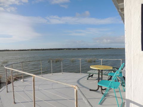 PS Federal Retreat Goolwa - Australian Destinations 4