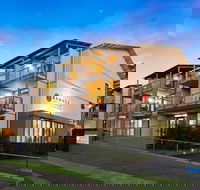 Ramada Resort by Wyndham Flynns Beach - Australian Destinations