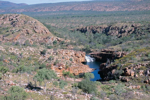 Silent Grove Camp At Wunaamin Miliwundi Ranges Conservation Park - Australian Destinations 1