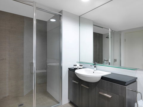 Adina Apartment Hotel Sydney Airport - Australian Destinations 2