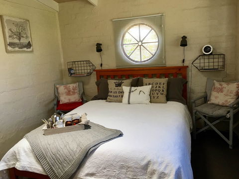 Aggies Bed And Breakfast - Australian Destinations 1