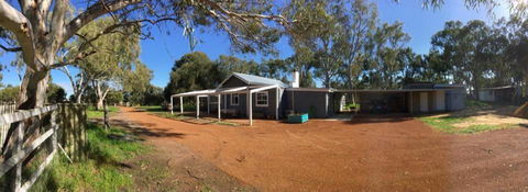 Aintree Cottage - Australian Destinations 0