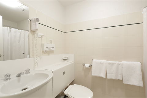 Atrium Hotel Mandurah - Australian Destinations 6