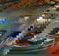 Banjos Bushland Retreat - Australian Destinations