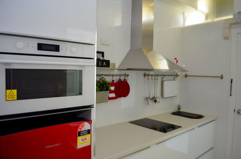 Canberra Short Term And Holiday Accommodation - Australian Destinations 1
