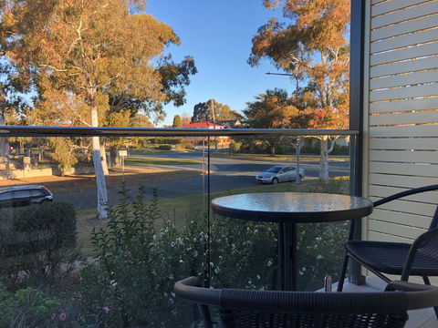 Canberra Short Term And Holiday Accommodation - Australian Destinations 5