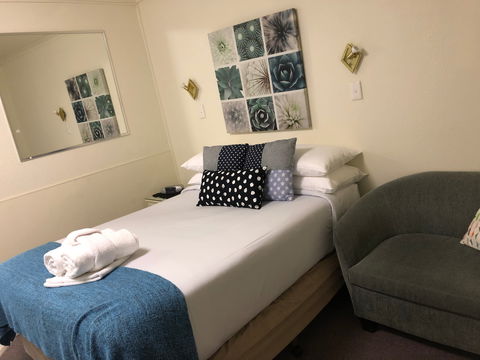 Canberra Short Term And Holiday Accommodation - Australian Destinations 7