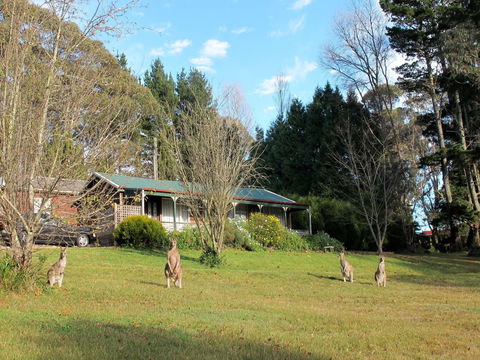 Cedar Lodge Cabins - Australian Destinations 0