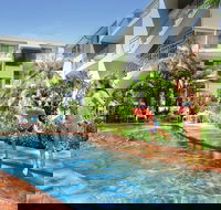 Flynns Beach Resort - Australian Destinations