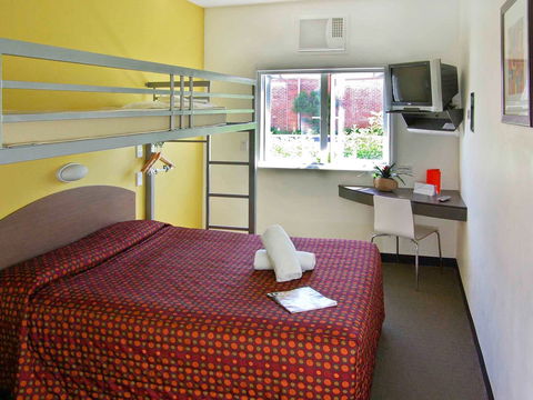 Ibis Budget - Perth Airport - Australian Destinations 1