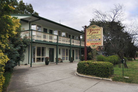 Miranda Lodge - Australian Destinations 1