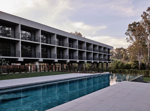 Mitchelton Hotel - Australian Destinations 7