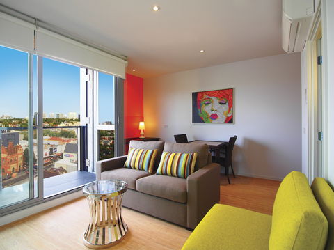 Oaks Melbourne South Yarra Suites - Australian Destinations 0