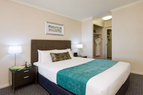 Pacific Suites Canberra - Australian Destinations 6