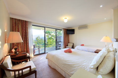 Queens Cottage - Australian Destinations 0