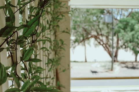 The Australian Hotel Motel - Australian Destinations 7