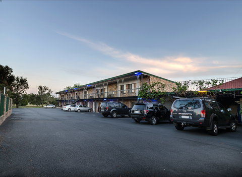 Centre Point Mid-City Motor Inn - Australian Destinations 2