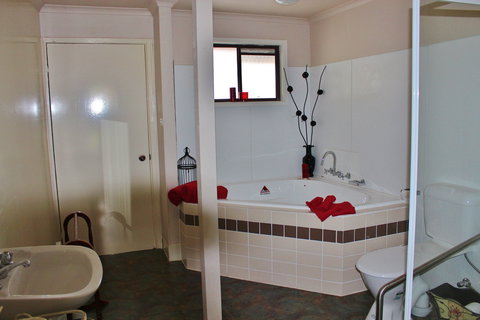 Dartmouth Motor Inn - Australian Destinations 0