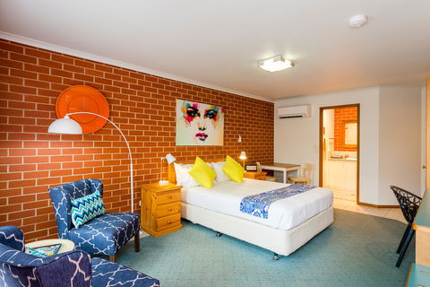 Yackandandah Motor Inn - Australian Destinations 1