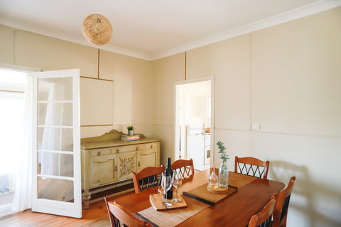 Adelong Valley Farm Stays - Moorallie Cottage - Australian Destinations 2