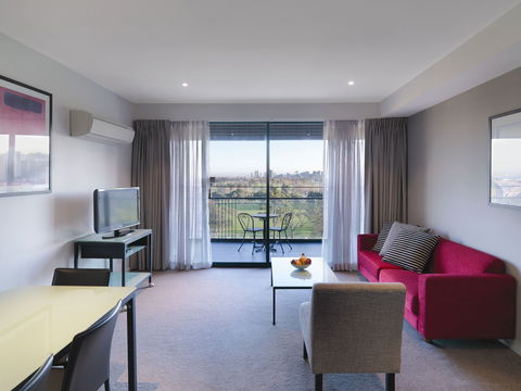 Adina Apartment Hotel St Kilda - Australian Destinations 1