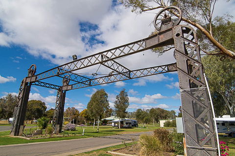 Balranald Caravan Park - Australian Destinations 1
