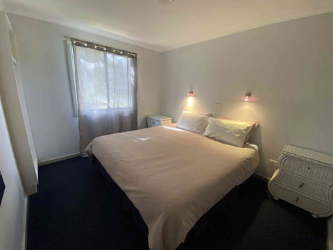 Elliston Caravan Park - Australian Destinations 2