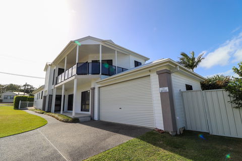 Flexi Five- Belmont - Australian Destinations 0