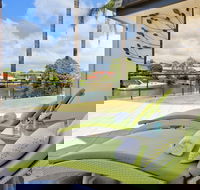 Fran private jetty on Port canals - Australian Destinations