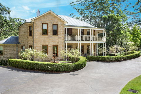 Le Chateau - Australian Destinations 1