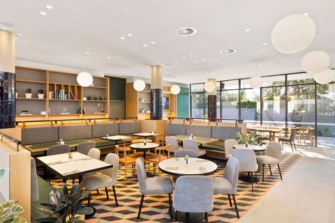 Mantra Hotel At Sydney Airport - Australian Destinations 2