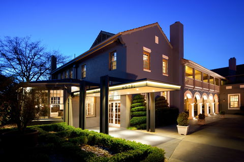 Peppers Mineral Springs Hotel - Australian Destinations 0