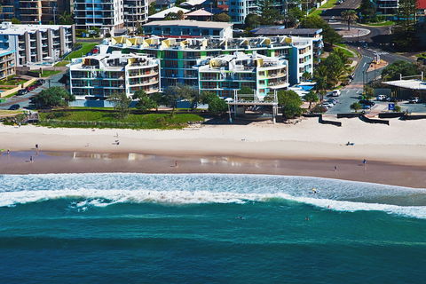 Rolling Surf Resort - Australian Destinations 0