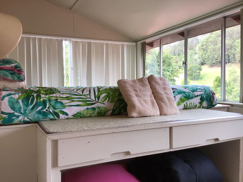 Rossmount Rural Retreat - Australian Destinations 1