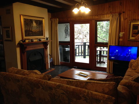 Studio Cottages Romantic Hideaway - Australian Destinations 2
