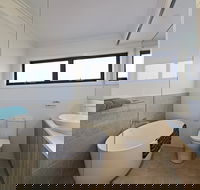 The Shore Break - Australian Destinations