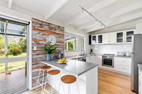 The Beach House Anglesea - Australian Destinations 2